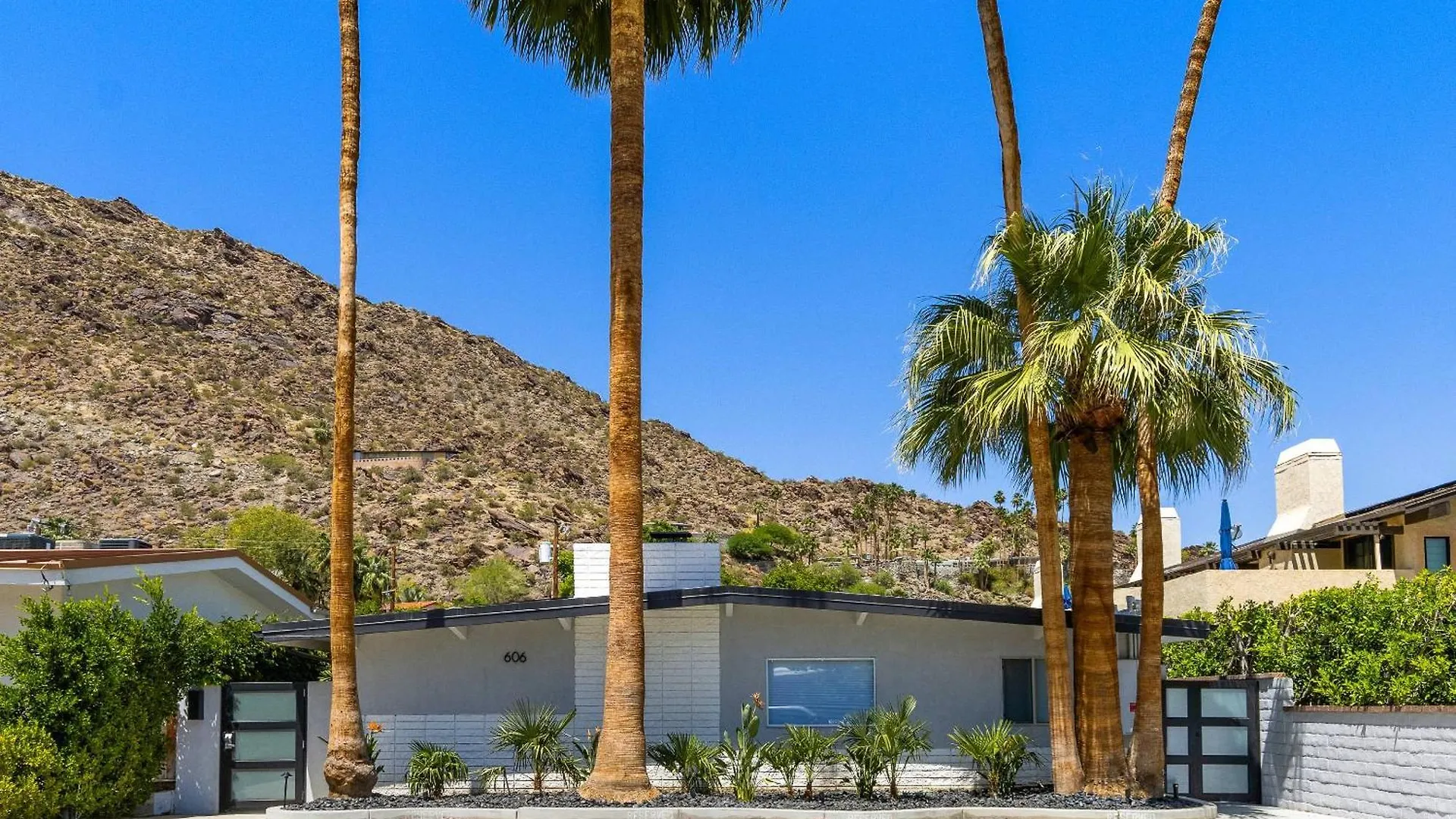 Condo 606 W Arenas Rd Unit 4 Palm Springs 0*,